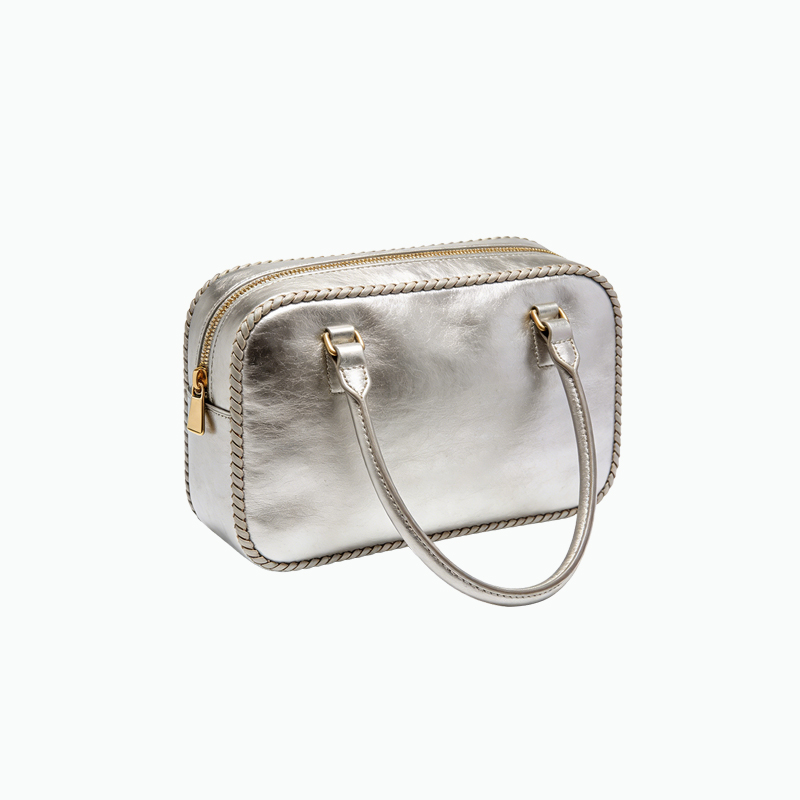 metallic-texture-light-luxury-handbag