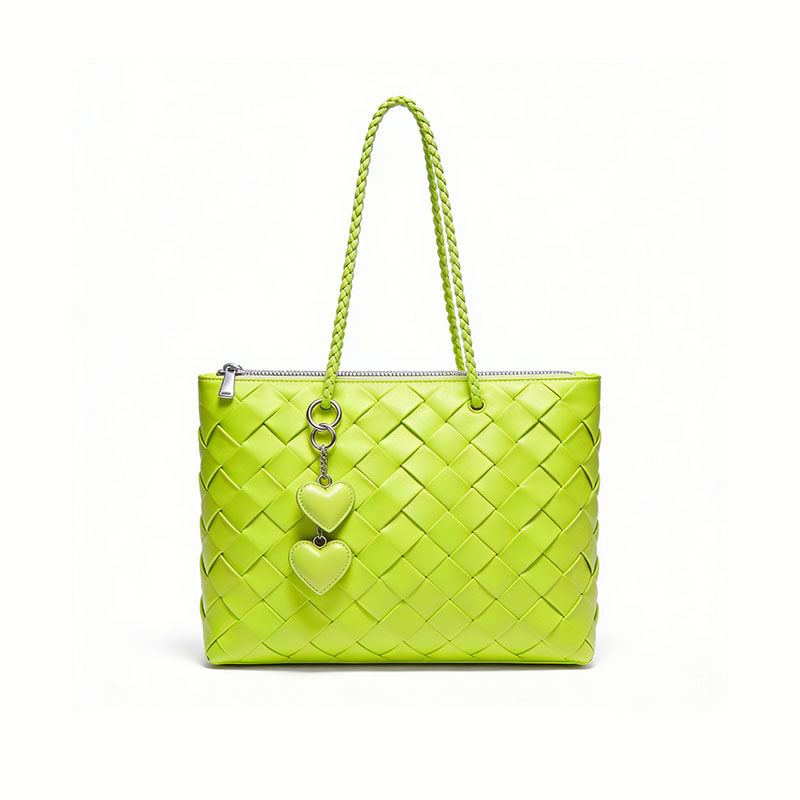 vibrant-quilted-tote-crossbody-bag